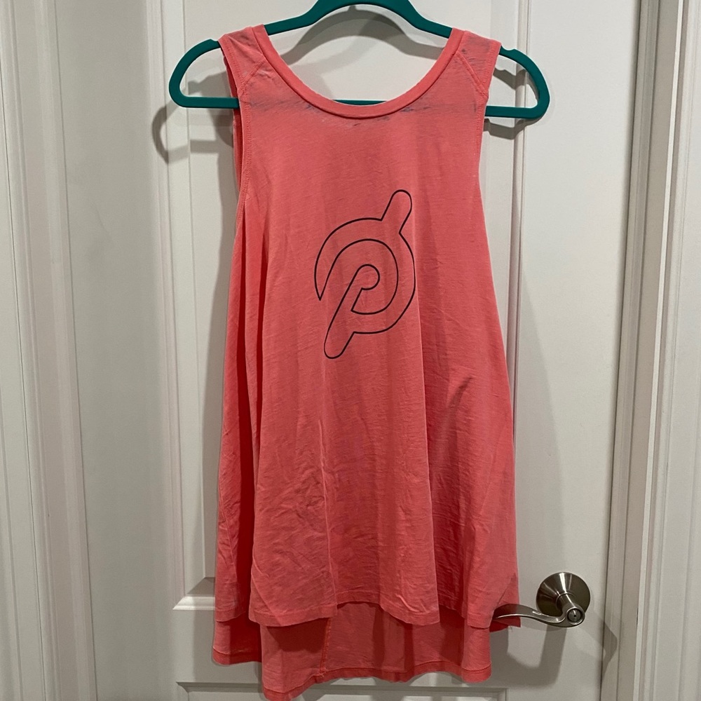 Peloton living coral muscle tank - NWOT 1X
